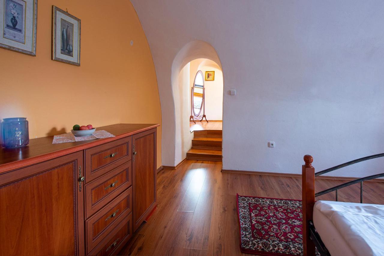Hotel Penzion Familia Poprad Esterno foto