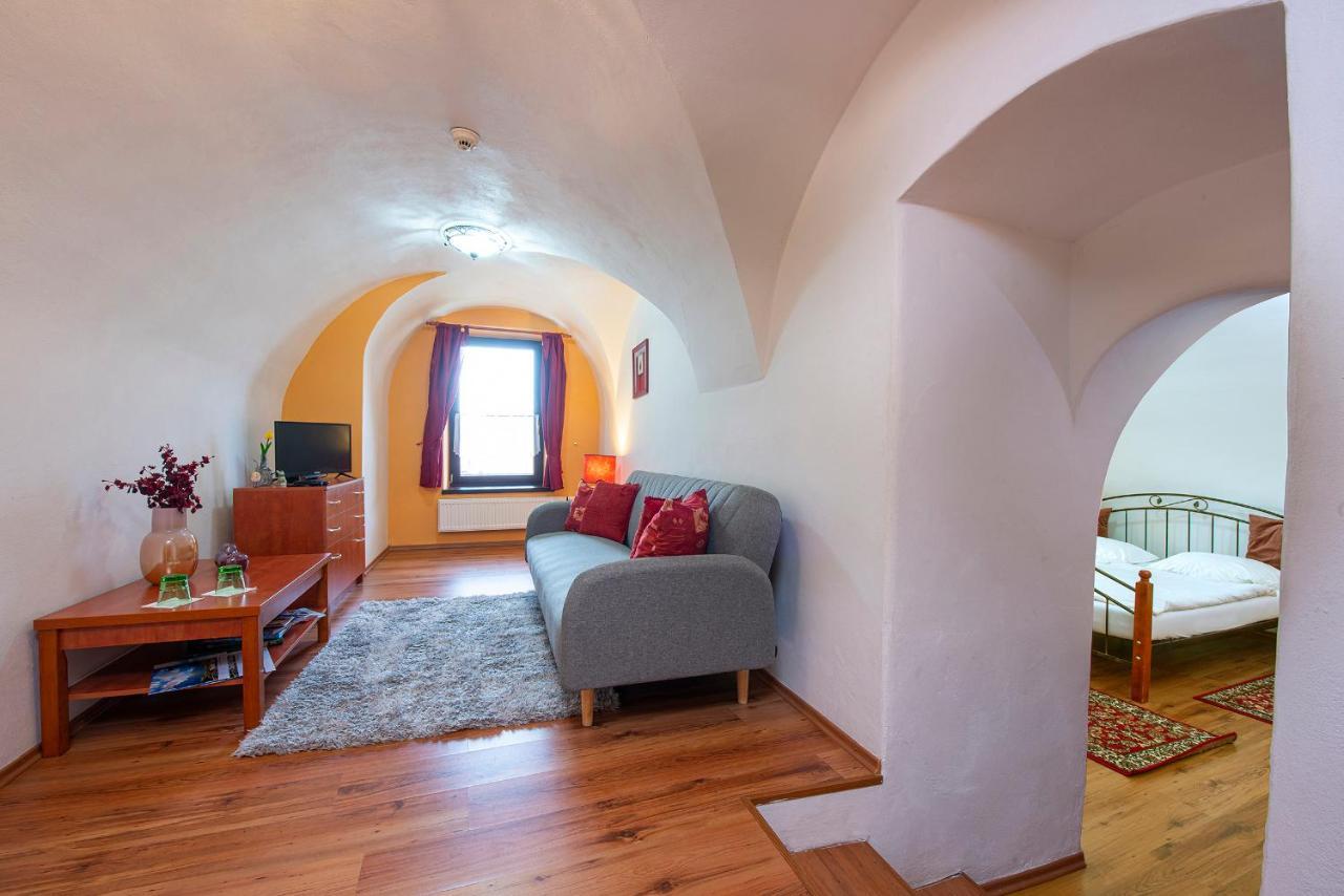 Hotel Penzion Familia Poprad Esterno foto