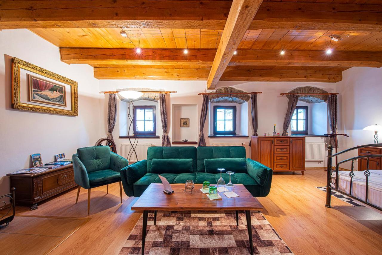 Hotel Penzion Familia Poprad Esterno foto